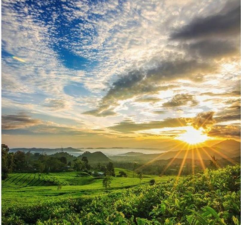 FAJAR MENYAPA JAWA DI 6 LOKASI BERIKUT DENGAN SEGALA PESONANYA