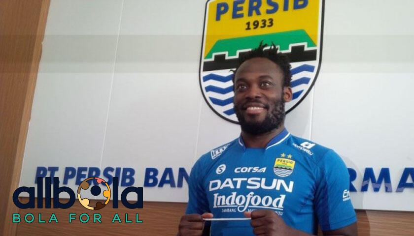 Istri Kang Emil Didekati Essien, Bandung Siaga 1 !!