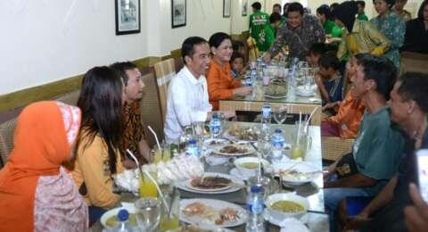 Jokowi Ajak Warga Cirebon Makan Bersama