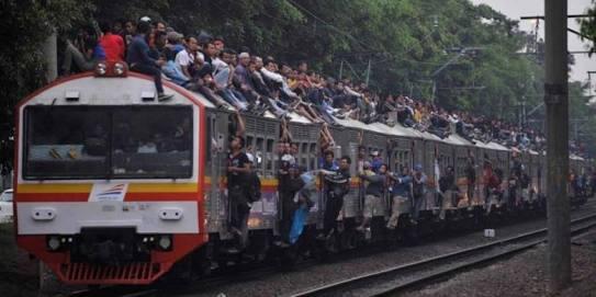 SIAP SIAP Tiket KA Tambahan lebaran dijual serentak dalam 1 Hari
