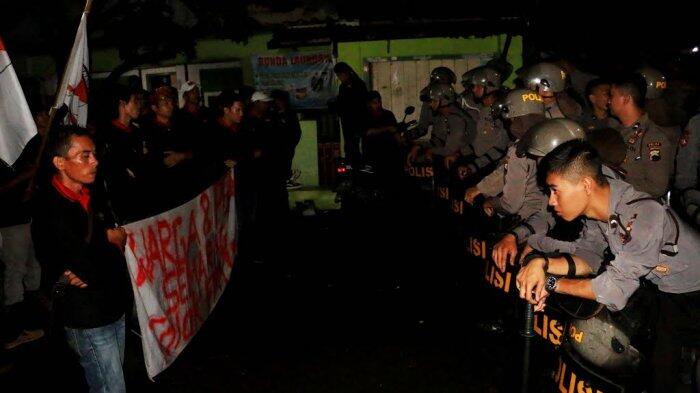BREAKING NEWS, Foto-foto Penggagalan Pembentukan FPI Kota Semarang di Bulu Lor