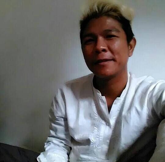 Hitz Masih Ingat Artis Pria Yang Satu Ini? Sekarang Gayanya Sangat Berbeda Lho