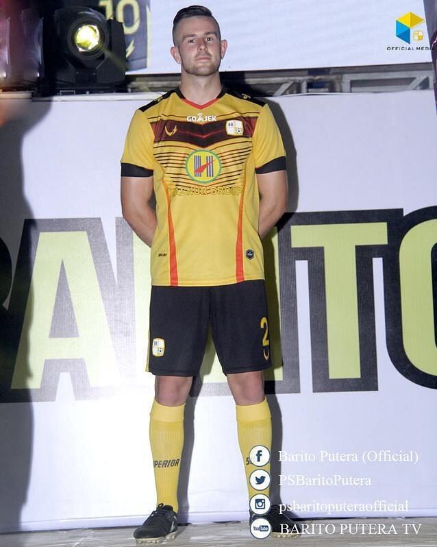 JERSEY-JERSEY TIM GO-JEK TRAVELOKA LIGA 1 2017