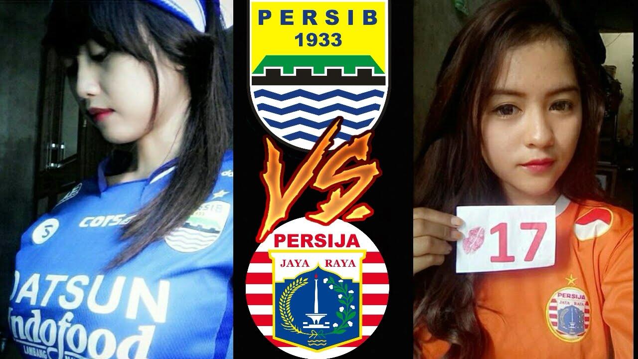 Bobotoh cantik rela di tato tubuhnya demi Persib