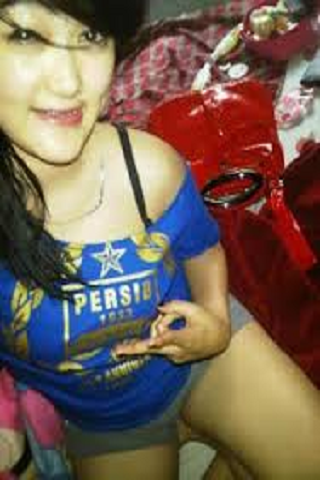 Bobotoh cantik rela di tato tubuhnya demi Persib