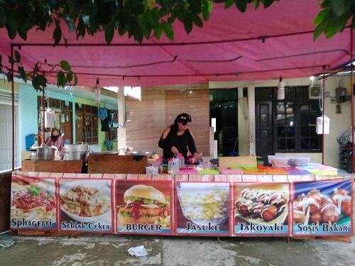 Serunya Jajan Murah Meriah di Pasar Rakyat
