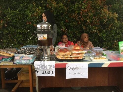 Serunya Jajan Murah Meriah di Pasar Rakyat