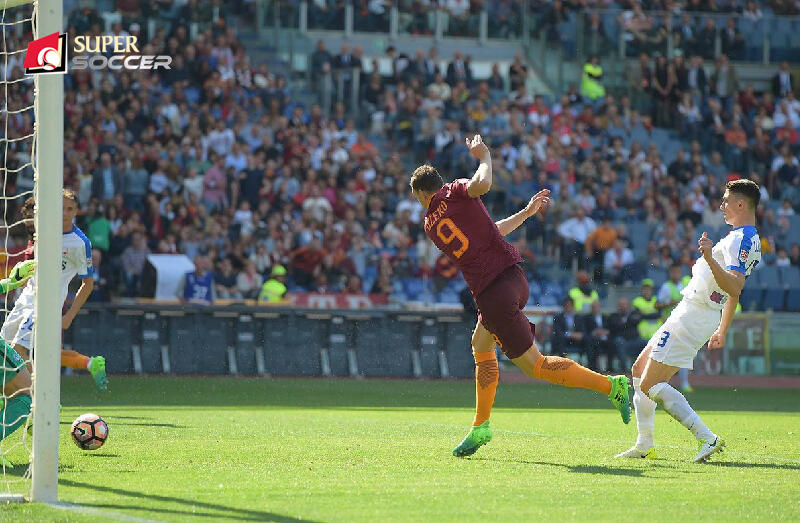 Gagal Dekati Juve, Roma Kini Diburu Napoli