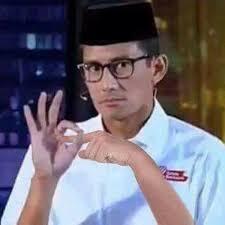BEREDAR CHAT MESUM SANDIAGA UNO, "UNO : HAHAHA DARI BELAKANG BIAR EPIC"