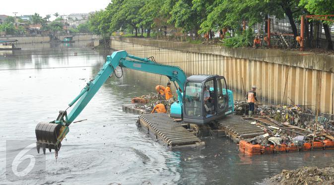 Sampah Menghilang dari Sungai di Jakarta