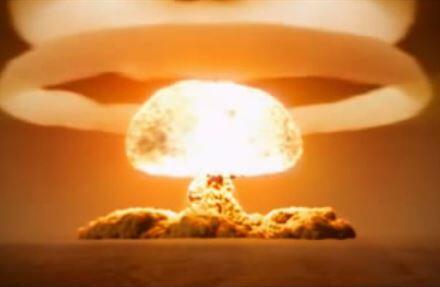 6 fakta TSAR BOMBA ,bom nuklir terbesar dan terdasyat