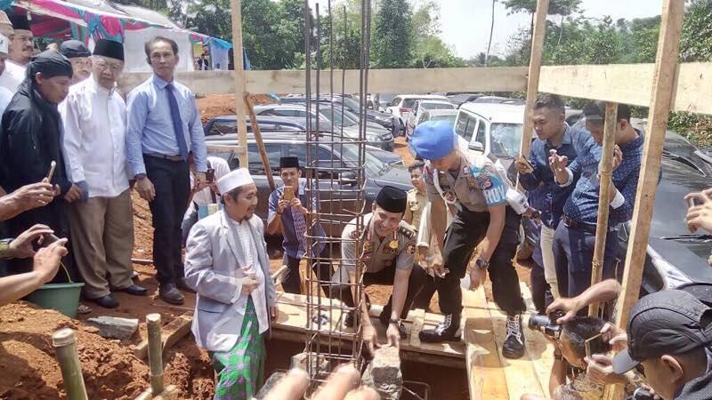 Kadivhumas Polri Hadiri Peletakan Batu Pertama Ponpes Tebuireng di Banten