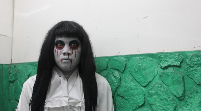 4 Hantu Cewek Ini Kayaknya Bakal Cakep Kalau Mandi dan Didandanin