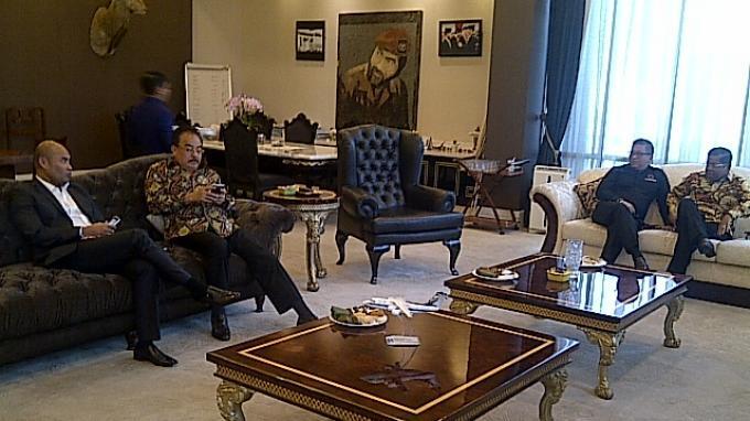 Partai Pengusung Ahok-Djarot Sebut Kubu Sebelah Sibuk Bagi-bagi Sembako