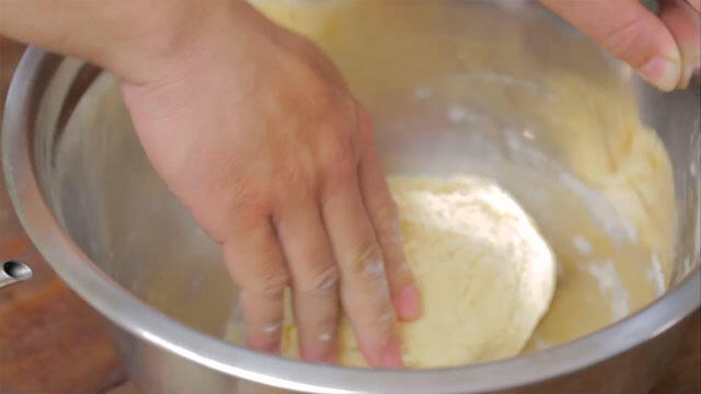 Cara Membuat Roti Goreng dengan Mudah dan Tanpa Diuleni by BREAD &amp; BEANS