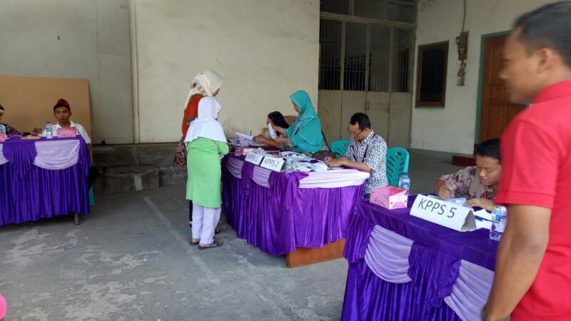 Lansia di Panti Antusias Ikuti Pilkada DKI