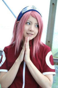 Cosplayer cantik Naruto bikin ga fokus.