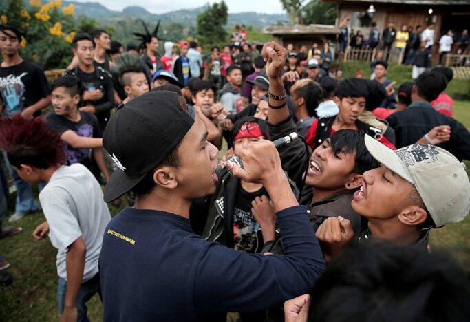 Mengenal Lebih Dekat Dengan Komunitas Punk Muslim Bandung