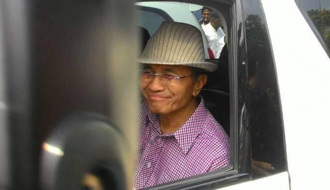 Dahlan Iskan Kecewa Pakai Baju Kotak-kotak Tak Bikin Sakti