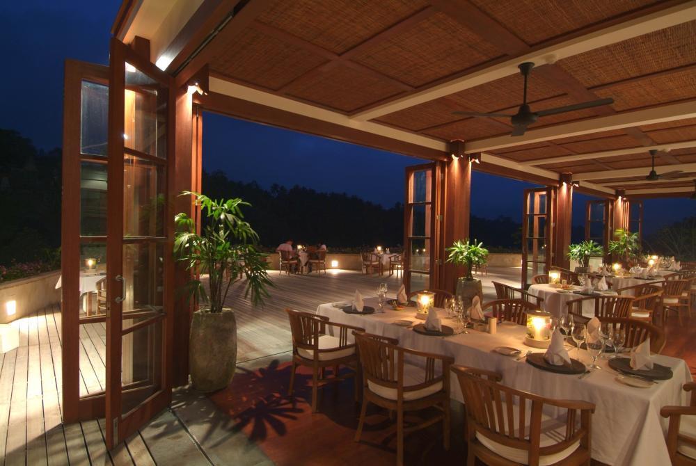 RASAKAN KEMEWAHAN 5 RESTORAN INDONESIA TERBAIK VERSI LUXURY RESTAURANT AWARDS INI!