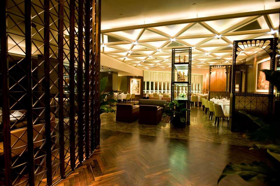 RASAKAN KEMEWAHAN 5 RESTORAN INDONESIA TERBAIK VERSI LUXURY RESTAURANT AWARDS INI!