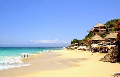 Pantai Terindah di Indonesia yang Wajib Dikunjungi