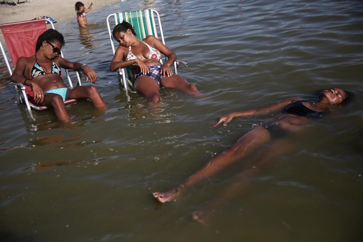 PANTAI DI BRASIL INI TAK SEINDAH SEPERTI YANG KALIAN BAYANGKAN