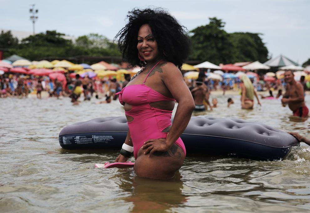 PANTAI DI BRASIL INI TAK SEINDAH SEPERTI YANG KALIAN BAYANGKAN