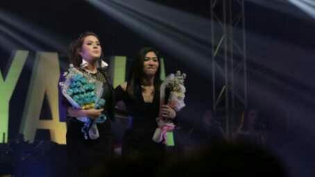 Raisa X Isyana