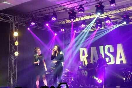 Raisa X Isyana