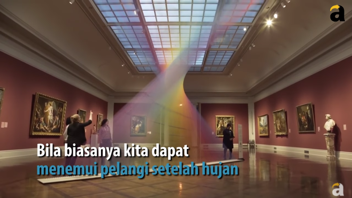 Seniman ini mengubah benang menjadi pelangi yang indah dalam ruangan