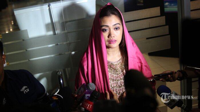 Adik Bantah Kabar Julia Perez Alami Hilang Ingatan