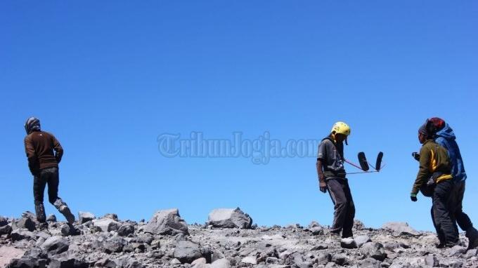 5 Panduan Mendaki Gunung untuk Pemula