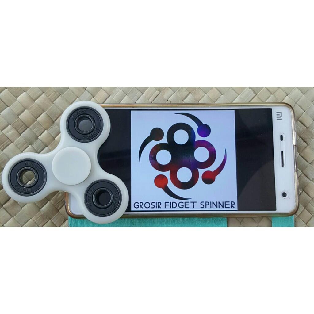 JUAL FIDGET SPINNER GLOW IN THE DARK (HARGA GROSIR)
