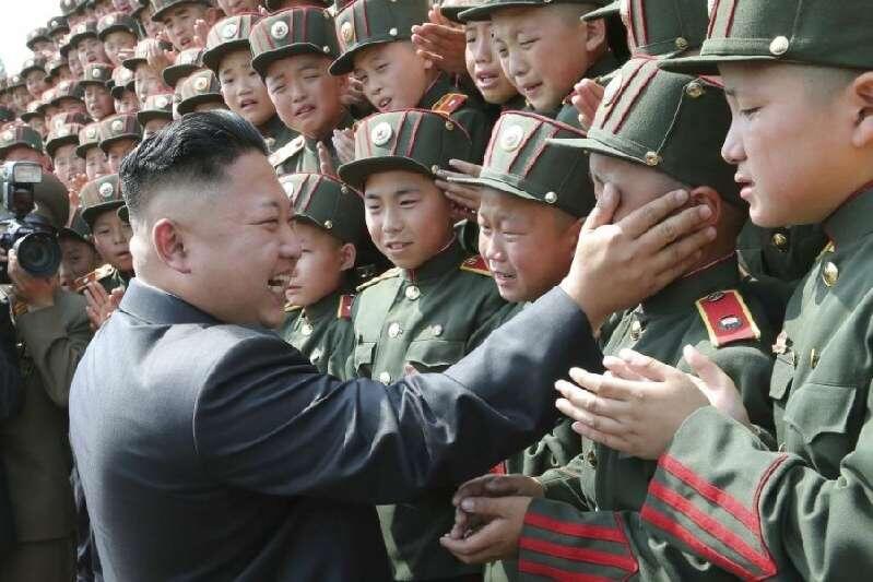 10 Foto Kehidupan Anak-anak di Korea Utara dengan
Berbagai Macam Ekspresi