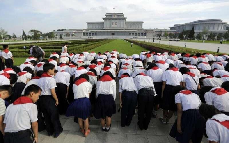 10 Foto Kehidupan Anak-anak di Korea Utara dengan
Berbagai Macam Ekspresi