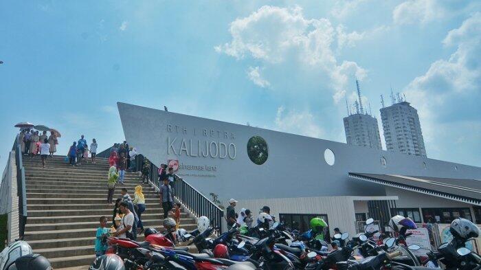 BERITA FOTO: Taman Kalijodo Jadi Kumuh, Preman Merajela, Lapak PKL Menjamur