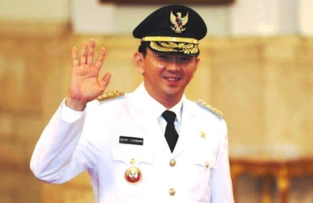 Ahok Dikalahkan Dirinya Sendiri