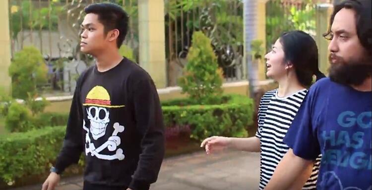 5 Tipe orang ketemu mantan yang udah punya pacar baru, kamu yang mana?