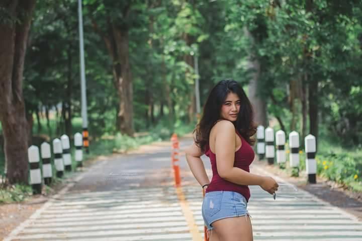 Model Chubby yang Bikin Heboh Medsos Jadi Sensasi, Lihat Foto-fotonya!
