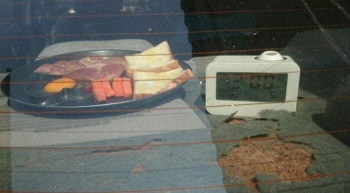 Saking Panasnya, Orang Ini Bisa Masak Steak di Dalam Mobil