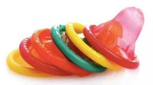 Masturbasi dengan Singkong Berbalut Kondom, Wanita Ini