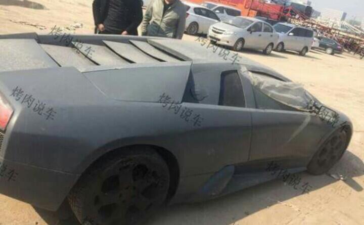 Mereka Menemukan &quot;Lamborghini Langka&quot; di Tempat Sampah, Siapa Sangka Waktu Dilihat...