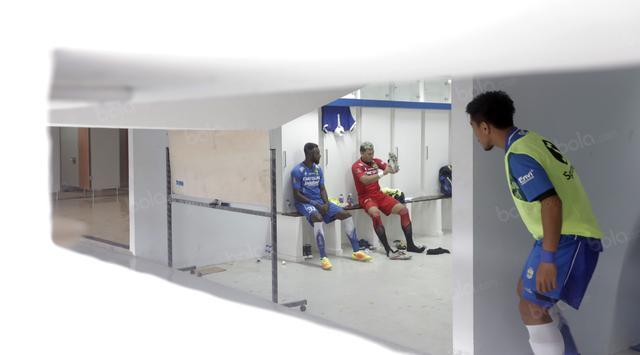 Ruang Ganti Club Sepak Bola Indonesia.