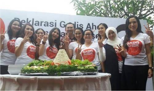 Ahok Kalah Telak, Gadis Ahok Buronan KPK