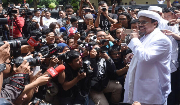 Rizieq Umrah, Gerindra: Bukan Hadiah dari Prabowo