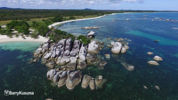 Indahnya Pantai Tanjung Tinggi Yang Menjadi Tempat Syuting Film Laskar Pelangi.