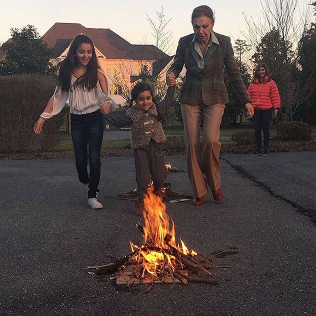 Kebahagiaan Keluarga Shah dari Iran di Tanah Pengasingan