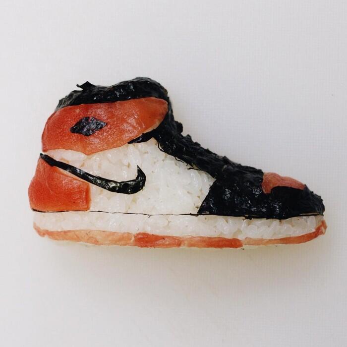 &quot;Sneakers&quot; Ini Dibuat Dari Sushi Oleh Seorang Chef Itali.