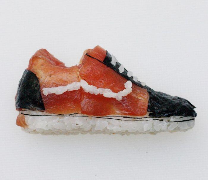 &quot;Sneakers&quot; Ini Dibuat Dari Sushi Oleh Seorang Chef Itali.